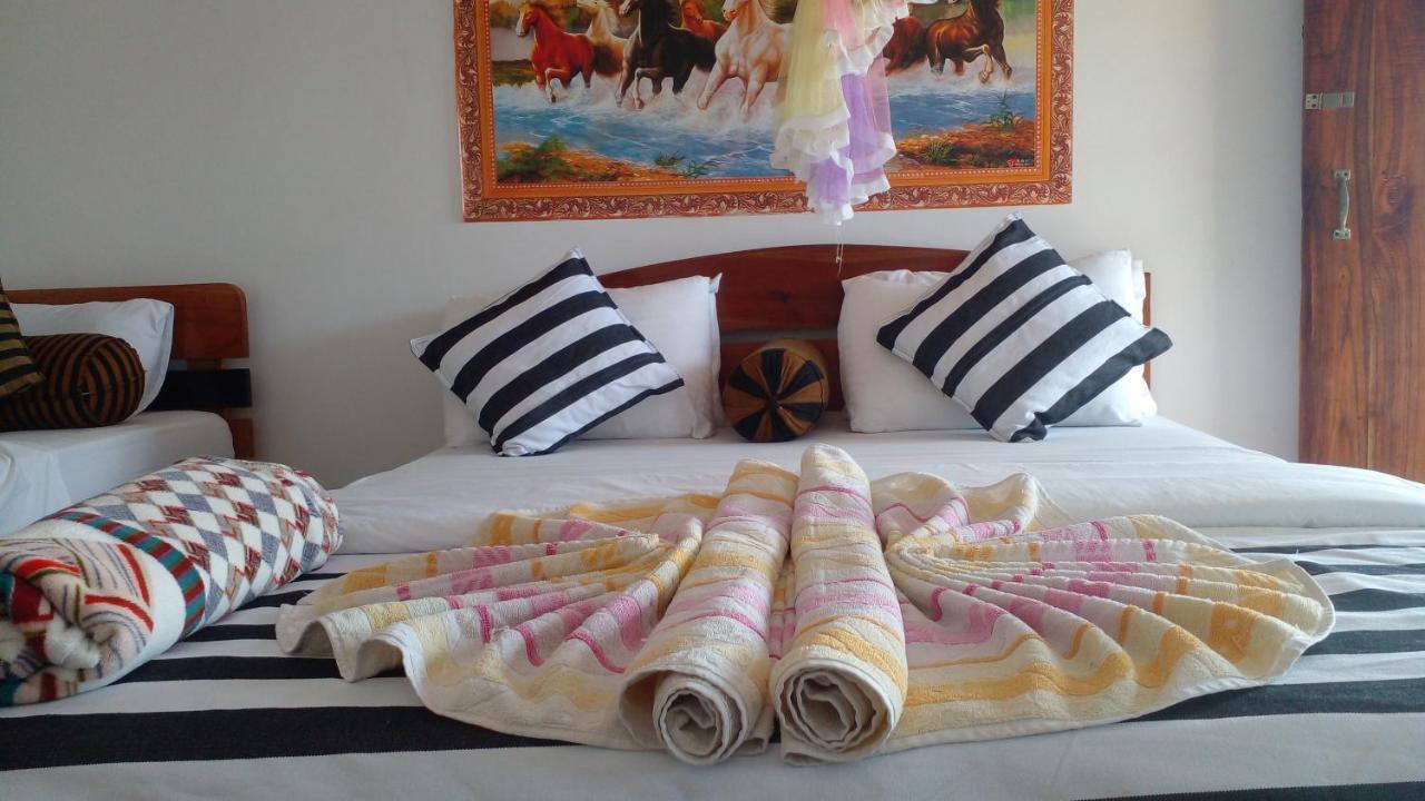 Secret View Homestay Ella Esterno foto