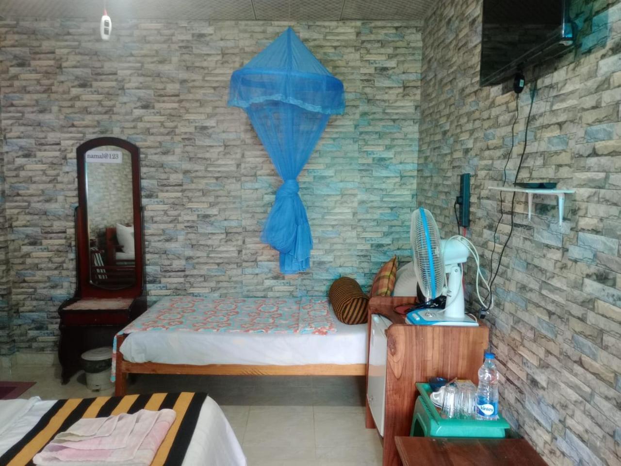 Secret View Homestay Ella Esterno foto