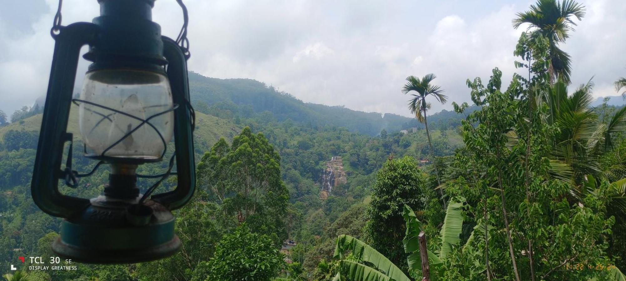 Secret View Homestay Ella Esterno foto
