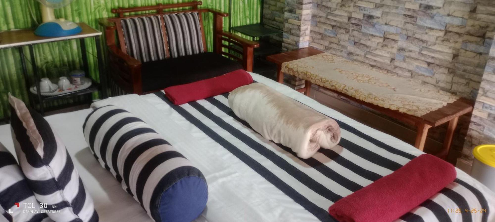 Secret View Homestay Ella Esterno foto